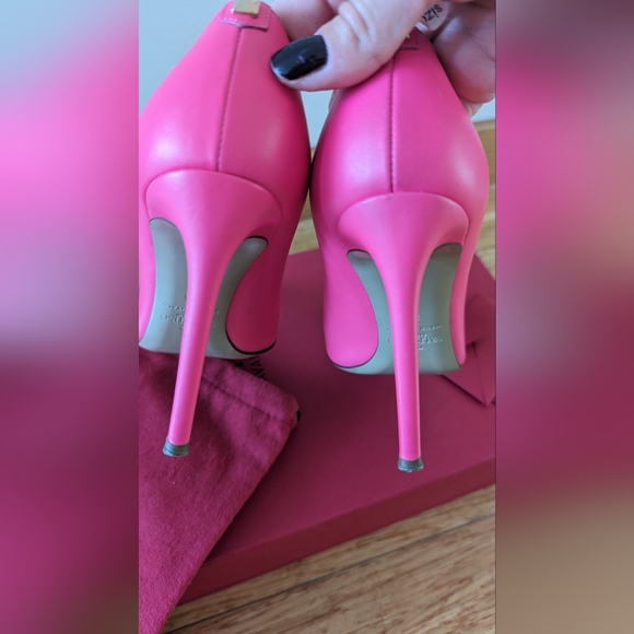Valentino heels size 35 - Picture 8 of 8